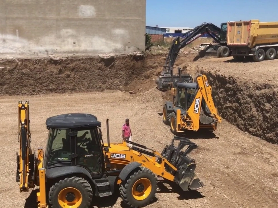 Mamak moloz temizleme