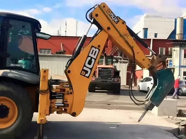 Ulus kırıcılı jcb kiralama